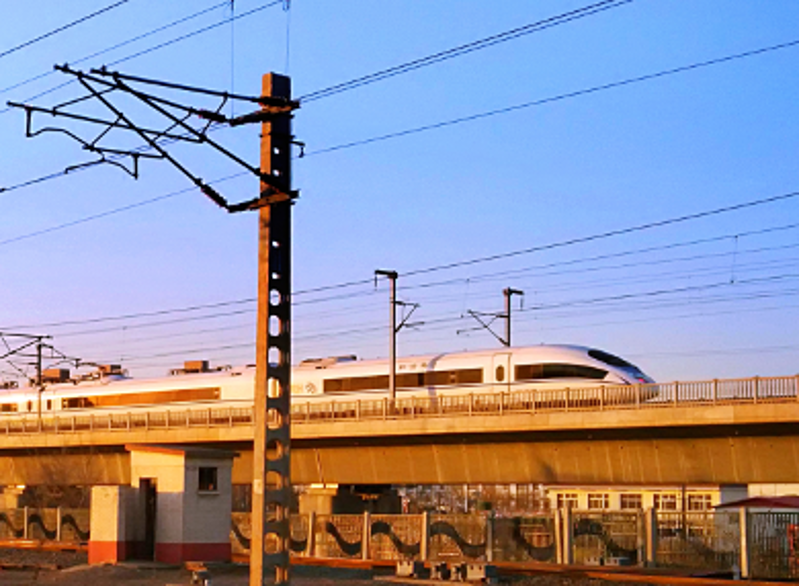 公用事业、基础设施及城镇化建设